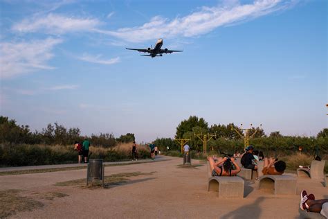 mirador del prat|Mirador dAvions del Prat